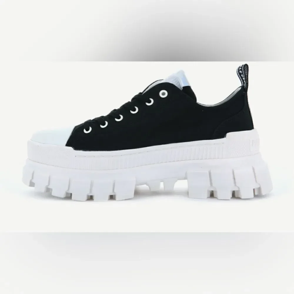 NIB Palladium Women’s Revolt Lo TX Black White Chunky Sole Sneaker Shoe - Size 8